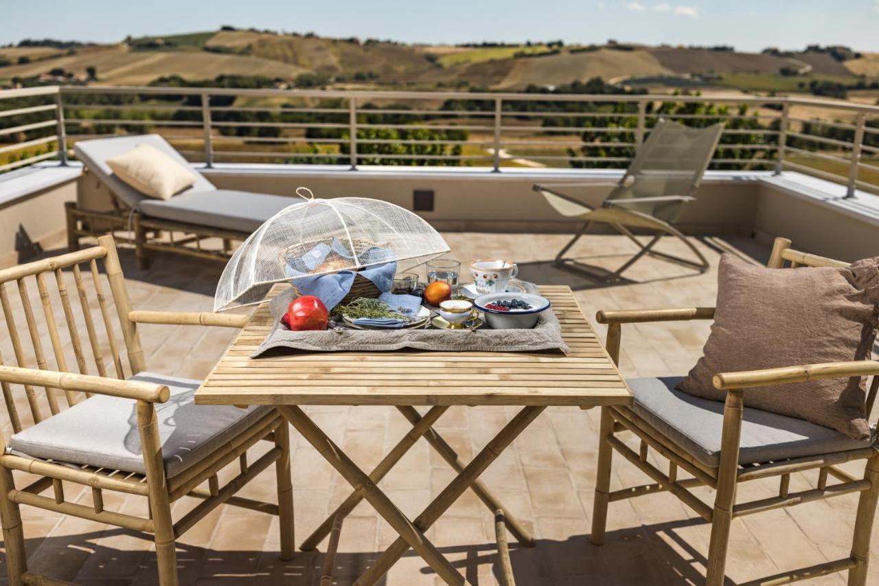 Casale Tre Gelsi Bed & Breakfast Cingoli Bagian luar foto