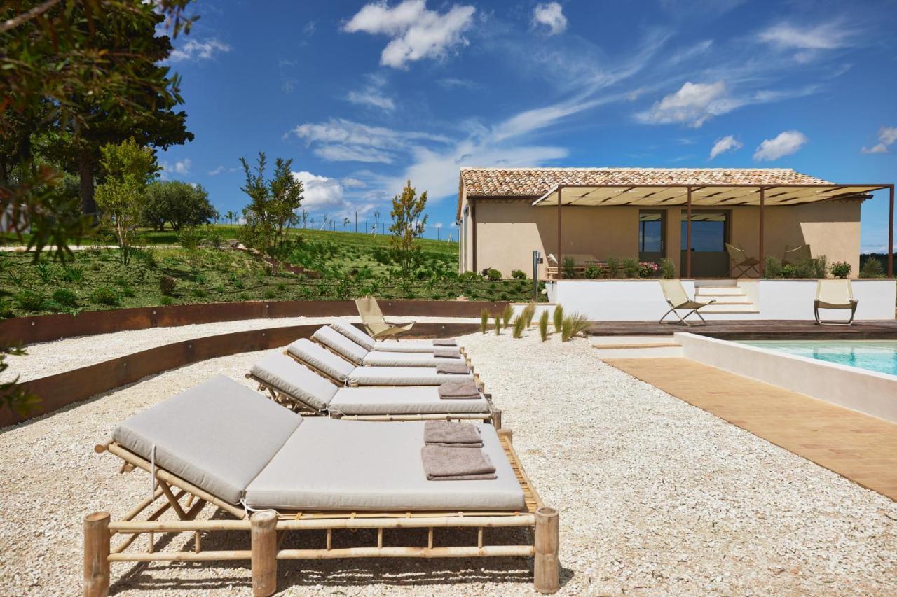 Casale Tre Gelsi Bed & Breakfast Cingoli Bagian luar foto