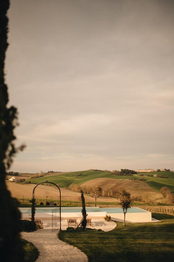 Casale Tre Gelsi Bed & Breakfast Cingoli Bagian luar foto